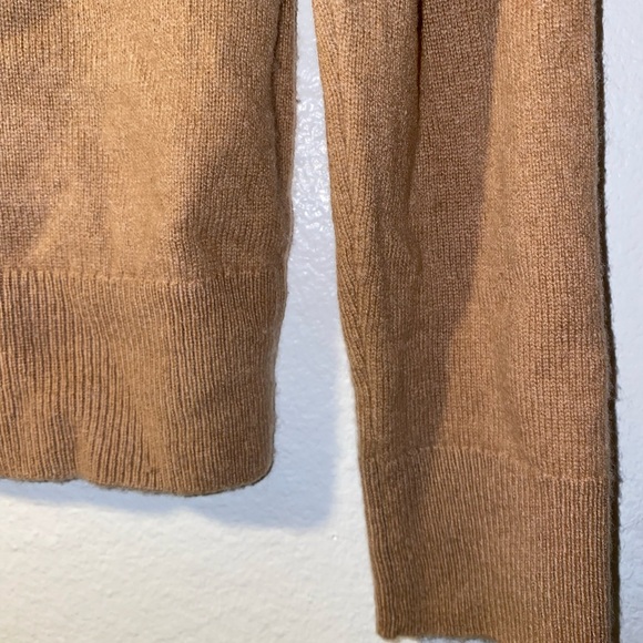 Quince women’s size small brown cashmere v neck sweater - Picture 6 of 6